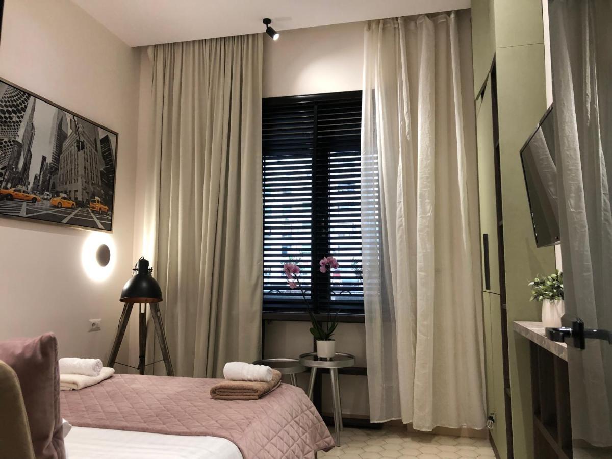 Urban Stay Tirana Deluxe Екстериор снимка