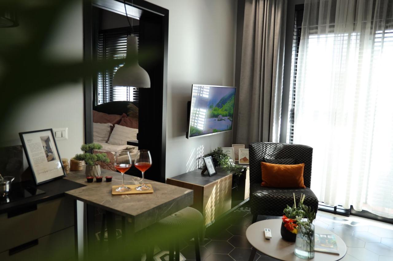 Urban Stay Tirana Deluxe Екстериор снимка